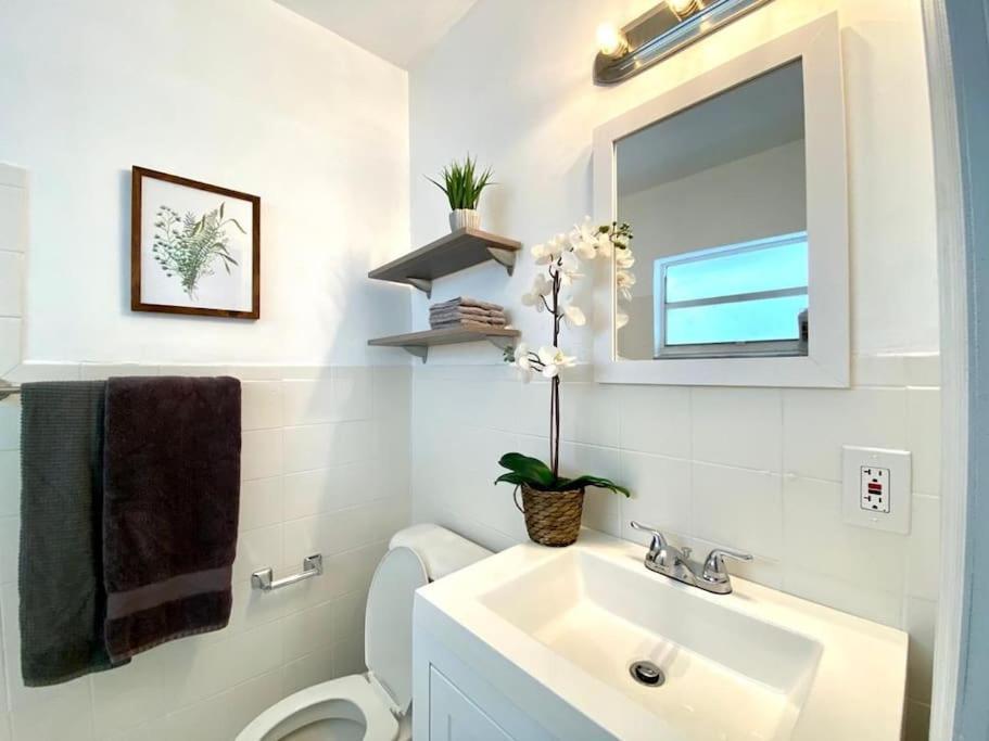 Miami Beach Home Near The Ocean المظهر الخارجي الصورة